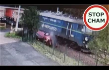 Wypadek na przejeździe kolejowym w Radlinie