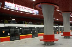 PILNE: Warszawiacy nie uwierzyli w otwarcie II linii metra i nikt nie przyszedł