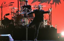U2 kupi nową murawę na stadionie w Berlinie. Trawa została zdeptana na...