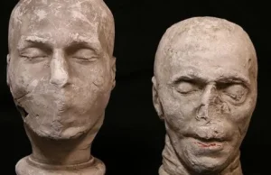 Pośmiertne maski sprzedane w Anglii za 40 tysięcy funtów!