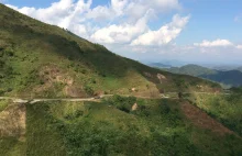 Niebezpieczna droga do laotańskiego Vang Vieng