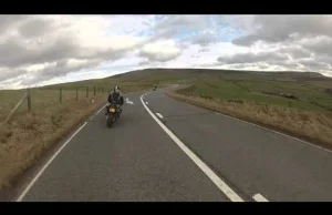 Spadł motocyklem z klifu