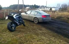 Uciekał kradzionym motocyklem przed policyjnym BMW [film i zdjęcia]