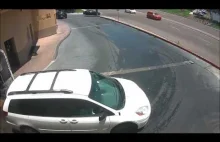 Wypadek podczas skrętu w lewo