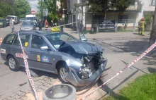 Zderzenie dwóch samochodów na Azorach