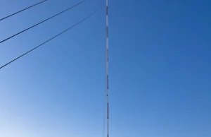 Najwyższy na świecie maszt radiowy - KVLY-TV mast