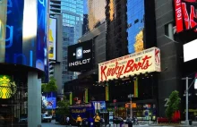 Billboard Inglota na Times Square
