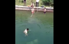 Tonący mężczyzna uratowany ze środka rzeki