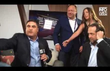 Alex Jones trolluje lewackich reporterów