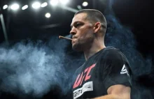 Nate Diaz pałił jointa z CBD na otwartym treningu przed galą UFC