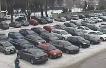 Tak kierowcy zaparkowali samochody w Wejherowie. Komentarz straży...