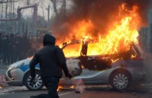 Frankfurt w ogniu. Płoną radiowozy. Protest alterglobalistów.