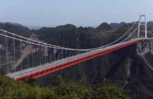 Chiny: Największy na świecie most wiszący został otwarty