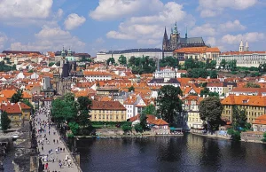 Czechy: rząd powstrzymuje napływ tanich pracowników ze Wschodu, aby płace rosły