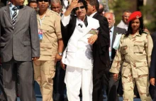 Kaddafi z wielkimi tego świata i swoimi Amazonkami