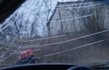 Holandia : Polacy staranowali samochodem bramę i wskoczyli do wody... nie...