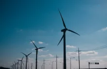 ENERGETYKA: Czy farmy wiatrowe mogą zniszczyć Mazury?