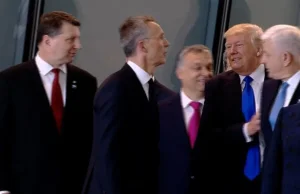 America first. Trump odepchnął z pogardą premiera Czarnogóry.