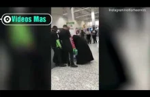 Muzułmanka (?) używa hijab do skitrania kradzionych w sklepie fantów.