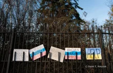 „Kocham Rosję, nie lubię Putina” - protest po konsulatem Rosji