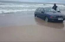 NGP » Wielkopolanin utknął BMW na plaży