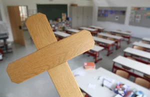 Religia w szkołach to symbol nacisków Kościoła na państwo