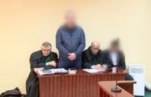 Porażająco łagodny wyrok ws. policjantów, którzy wywieźli bezdomnego do lasu