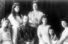 Brutalny mord Romanowów.Wciąż żyjących dorżnięto bagnetami, poćwiartowano
