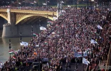 Węgierskie organizacje społeczne domagają się referendum w sprawie imigrantów.