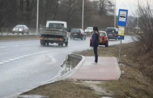 Absurd po kielecku. Żeby wsiąść do autobusu, trzeba dojechać do przystanku