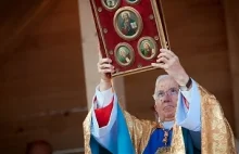 Hiszpański kardynał nie odpowie przed sądem za głoszenie Słowa Bożego