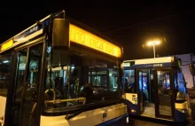 Kierowca autobusu w jedną noc odnalazł dwójkę zaginionych