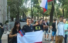 Pod ambasadą Ukrainy w Warszawie protest przeciwko "agresji ukraińskich wojsk"
