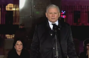 Kaczynski za przywróceniem krzyża smoleńskiego pod Pałacem.