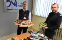 Funkcjonariusz zakładu karnego z Kwidzyna zebrał 2 tys. książek dla więźniów