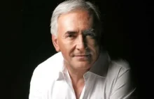 Dominique Strauss-Kahn - „skacze na wszystko co się rusza”