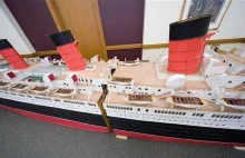 Model statku Queen Mary z wykałaczek