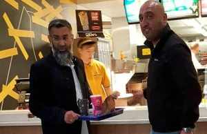 Hipokryzja muzułmanów: Nienawidzą Zachodu, ale uwielbiają McDonald's!