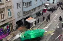 Szturm austriackiej policji na barykadę anarchistów