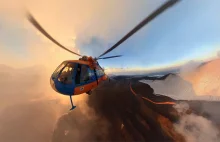 Panorama wideo ukazująca erupcję wulkanu Płaski Tołbaczik na Kamczatce