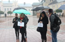 „CZARNY PONIEDZIAŁEK” W SANOKU: „Mamy czarne stroje, ale nie czarne mózgi”...