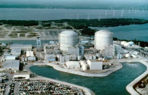 Floryda, USA – Dwie elektrownie atomowe na drodze huraganu Irma, operator...
