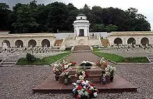 Lwowska Rada żąda usunięcia lwów z Cmentarza. Symbol polskiej okupacji Lwowa