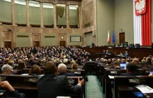 Sejm przegłosował obniżenie akcyzy na prąd + fundusz dla przedsiębiorców (4 mld)