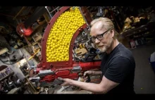 Adam Savage's buduje extra giwerę