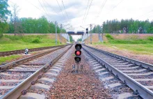 Warszawa: Utrudnienia w kursowaniu pociągów, podwykonawcy Astaldi blokują...