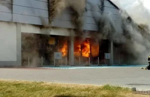 Pożar Lidla w Radomsku. Supermarket spalił się noszczętnie.