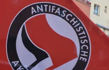 Antifa zaatakowała na Uniwersytecie Wiedeńskim. Nie lubią profesora, więc…...