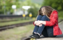 Rośnie liczba samobójstw wśród nastolatków do 18 roku życia.