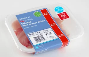 Brytyjska sieć zmienia opakowania, bo millenialsi boją się dotykać mięsa